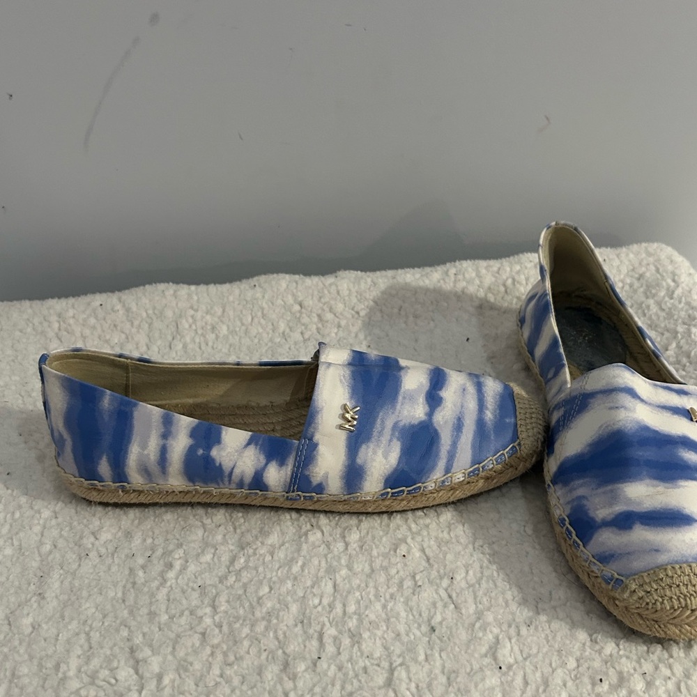 Michael Kors Women's Sz 5 Kendrick Espadrille Slip On Flats Blue White Tie Dye - Picture 8 of 14